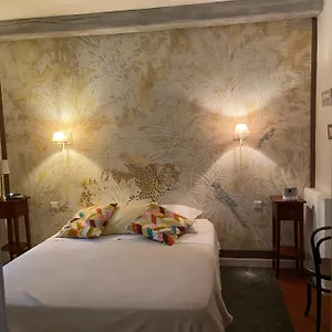 https://chambre-vue-sur-la-sorgue.fr-provencehotel.com